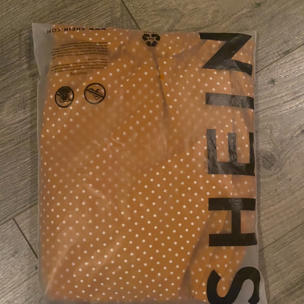 Super cute gold polka dot dress by SHEIN